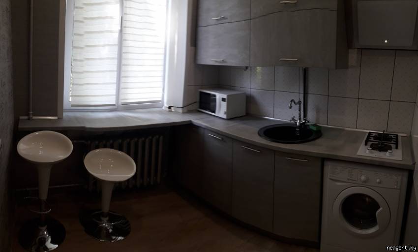 18-комнатная квартира, ул. Коржа, 3, 80 рублей: фото 2