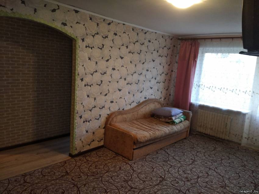 2-комнатная квартира, Студенческая, 52, 30 рублей: фото 1