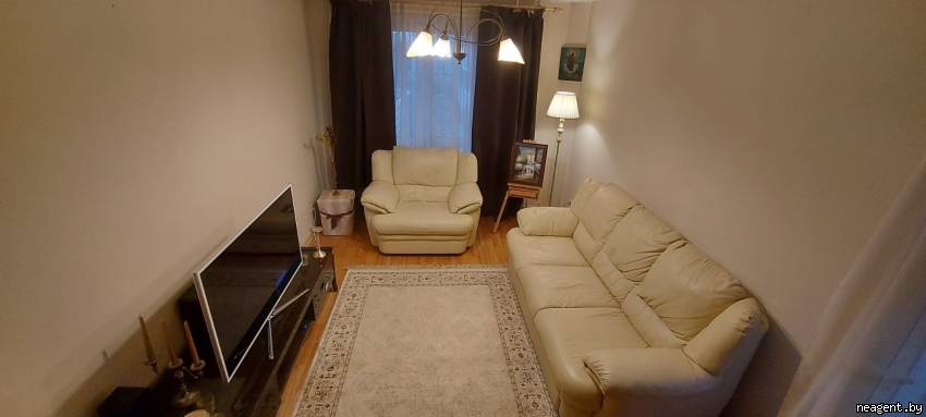 2-комнатная квартира, ул. Космонавтов, 11, 900 рублей: фото 1