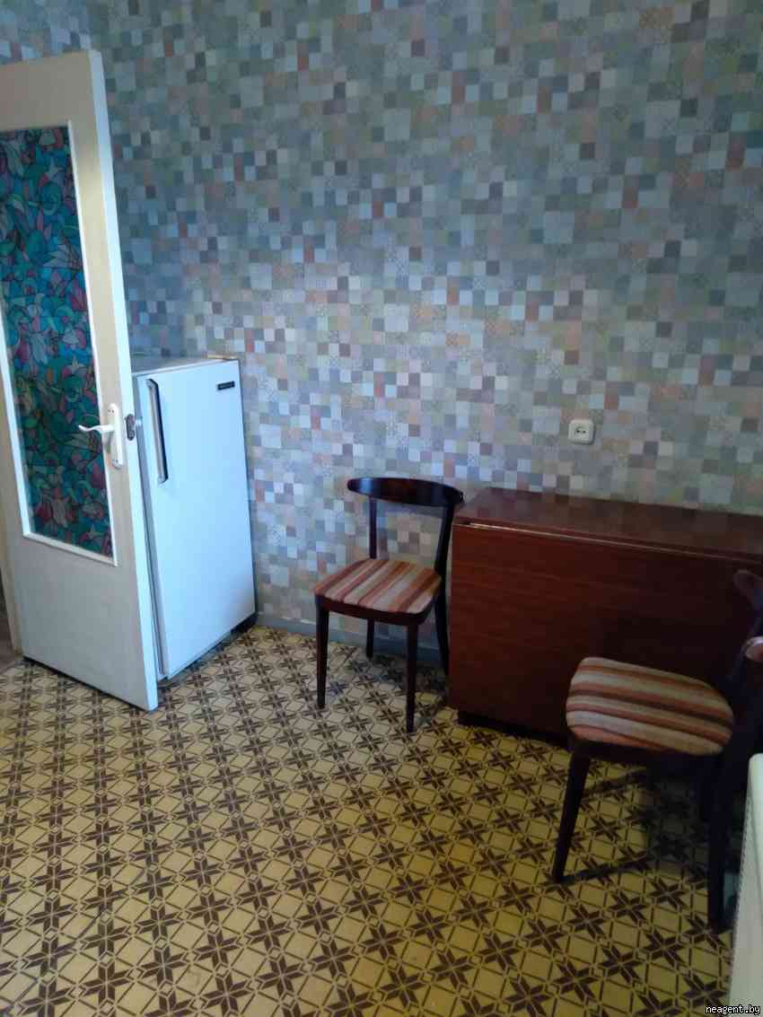 2-комнатная квартира, Левкова, 35/1, 608 рублей: фото 1