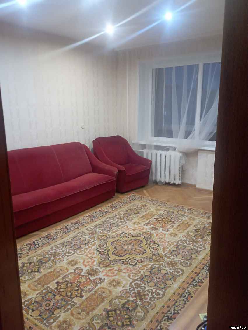 1-комнатная квартира, ул. Якуба Коласа, 69, 680 рублей: фото 2