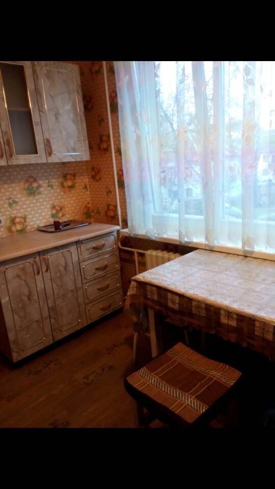 1-комнатная квартира, ул. Карвата, 52, 500 рублей: фото 2
