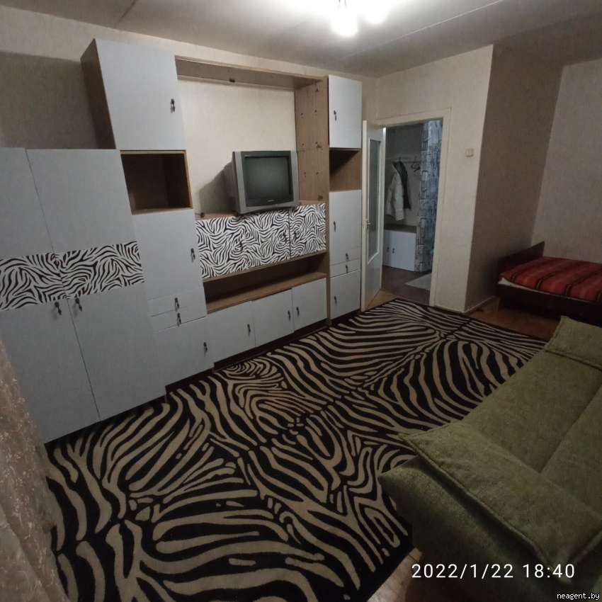 1-комнатная квартира, ул. Казинца, 120, 640 рублей: фото 1