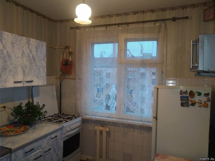 2-комнатная квартира, ул. Райниса, 3, 550 рублей: фото 4