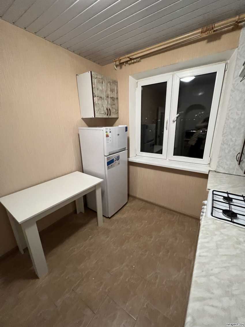 2-комнатная квартира, Независимости просп., 151/1, 750 рублей: фото 1