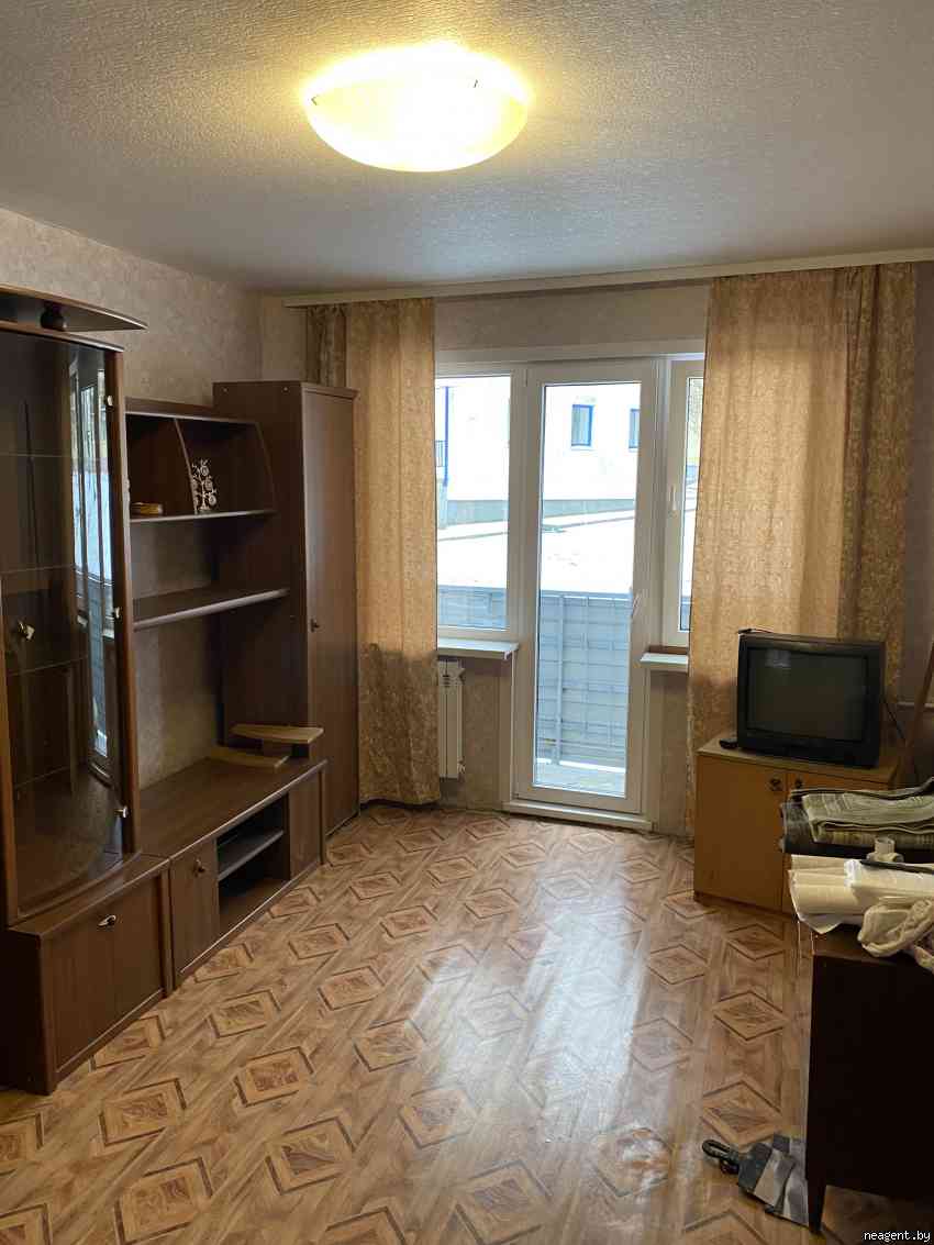 1-комнатная квартира, ул. Кнорина, 4/А, 610 рублей: фото 1