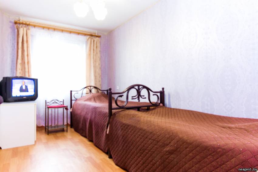 2-комнатная квартира, ул. Есенина, 6, 90 рублей: фото 7