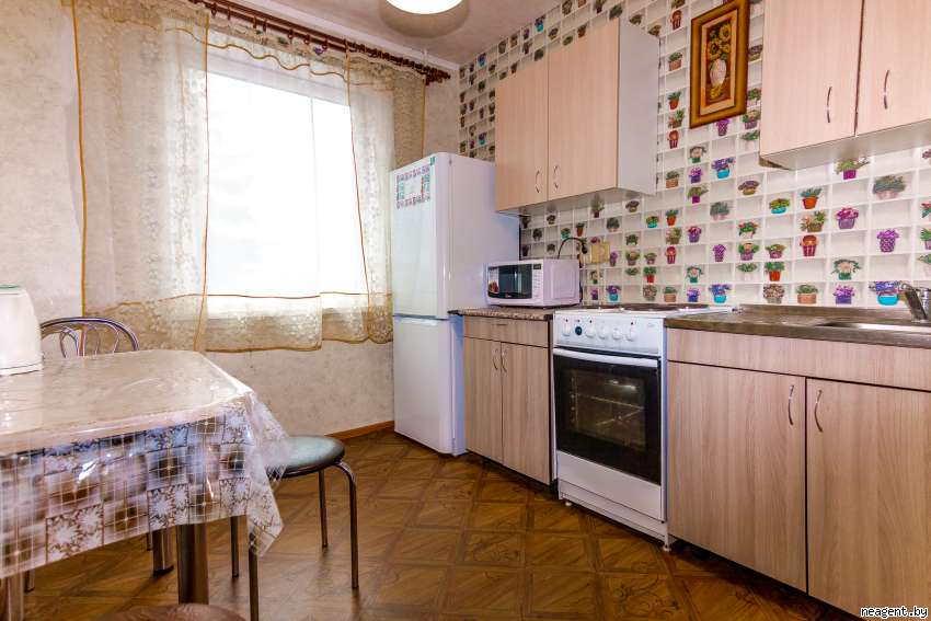 2-комнатная квартира, ул. Есенина, 6, 90 рублей: фото 8