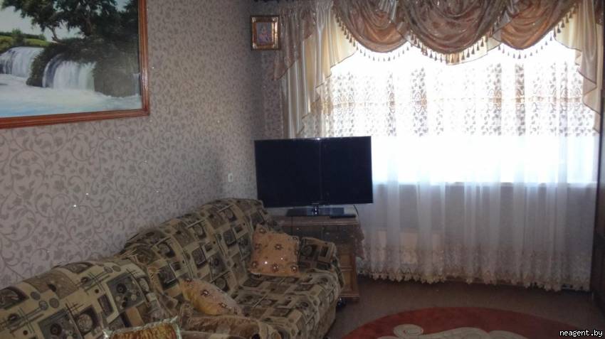2-комнатная квартира, ул. Алеся Бачило, 20, 680 рублей: фото 1