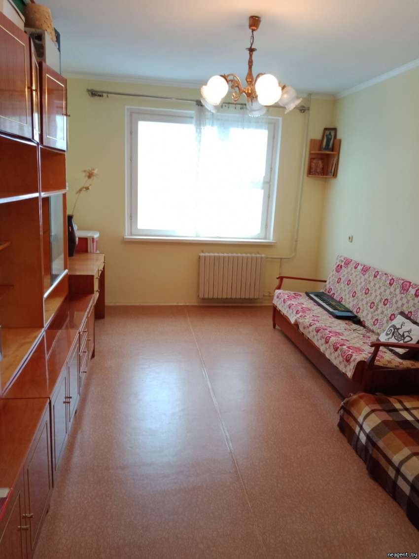 2-комнатная квартира, ул. Карастояновой, 3/а, 600 рублей: фото 1