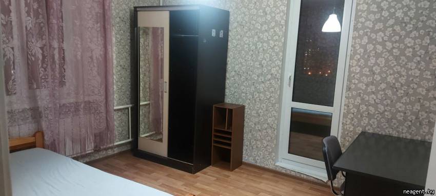 3-комнатная квартира, ул. Есенина, 64, 380 рублей: фото 8