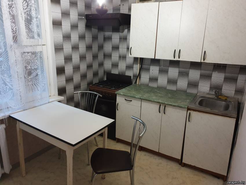 1-комнатная квартира, ул. Богдановича, 78, 660 рублей: фото 1
