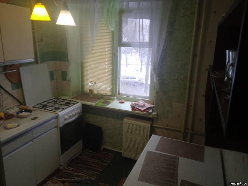 2-комнатная квартира, ул. Карпова, 12, 600 рублей: фото 1