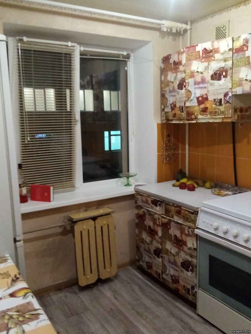 2-комнатная квартира, ул. Богдана Хмельницкого, 10 , 737 рублей: фото 2