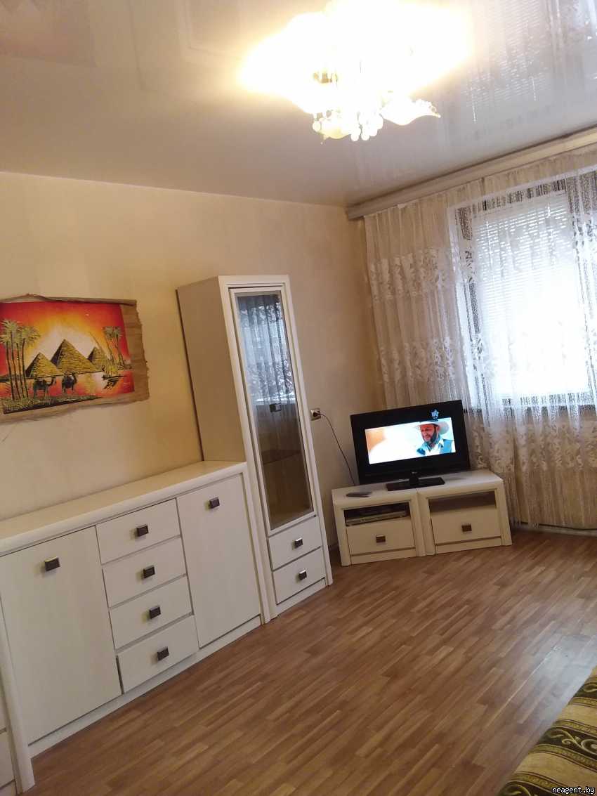 2-комнатная квартира, ул. Горецкого, 15, 700 рублей: фото 1