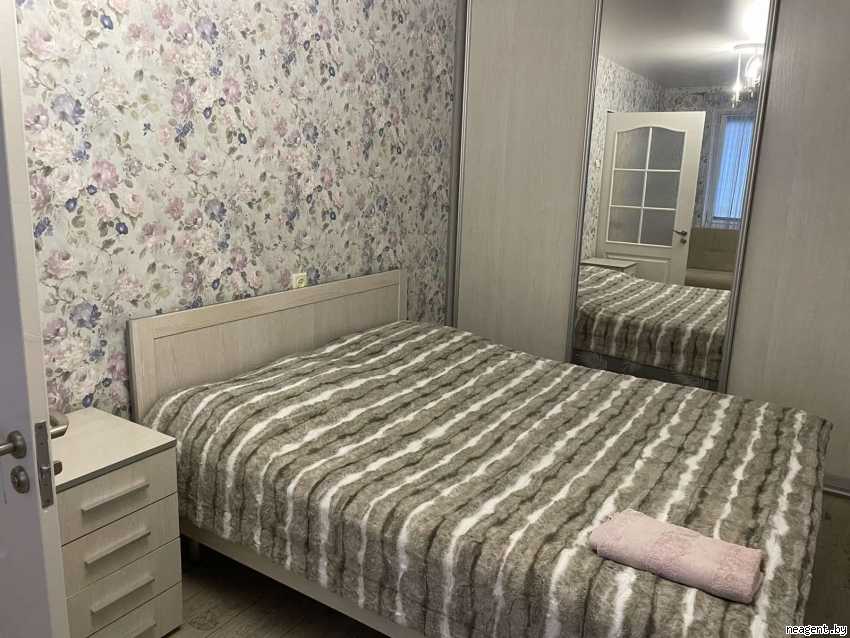2-комнатная квартира, ул. Госпитальная, 10, 45 рублей: фото 1