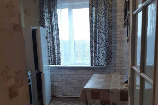 2-комнатная квартира, Карбышева ул., за 700 р.