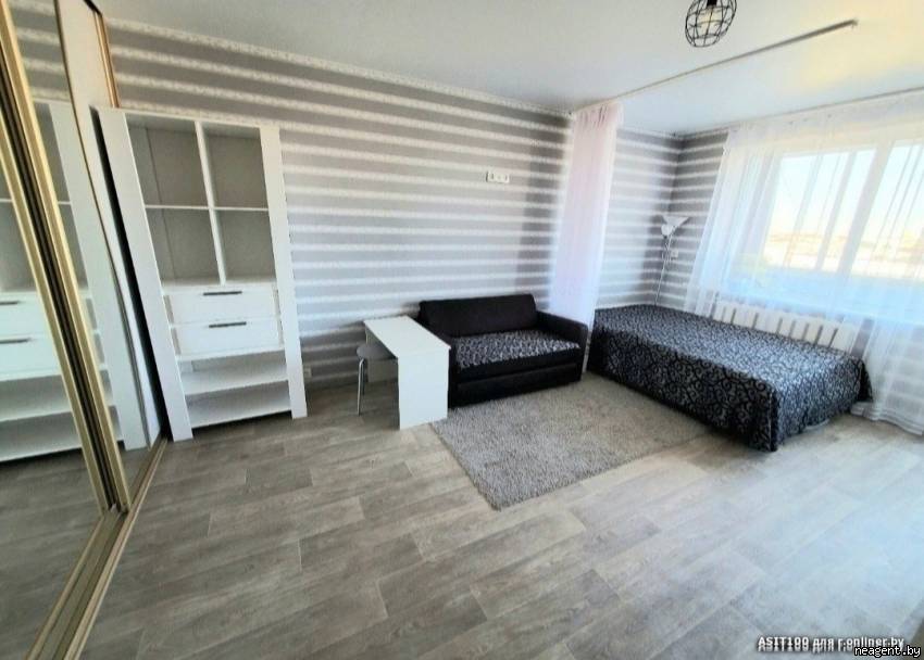 1-комнатная квартира, ул. Короля, 4, 990 рублей: фото 1