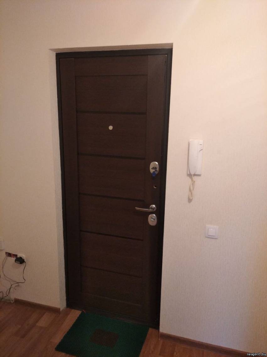 1-комнатная квартира, ул. Бирюзова, 13а, 575 рублей: фото 1
