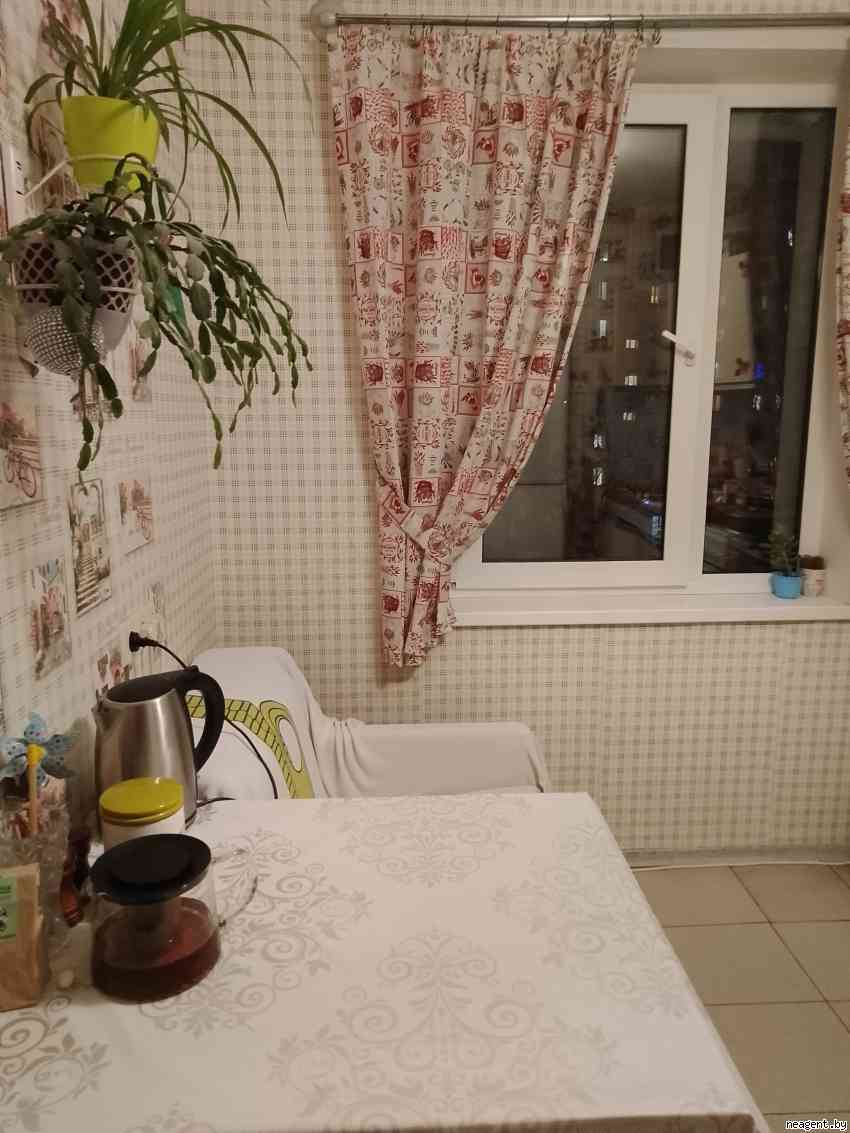 2-комнатная квартира, Радужная, 8/2, 800 рублей: фото 5