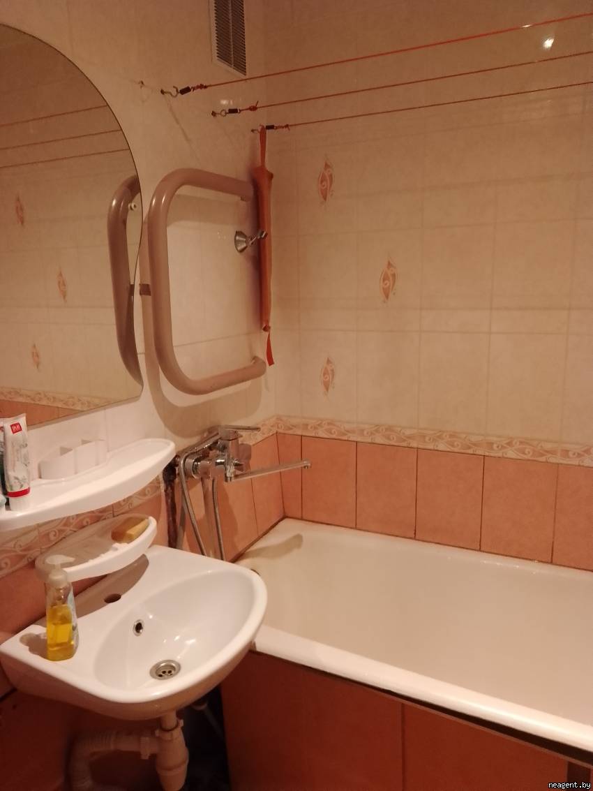 2-комнатная квартира, Радужная, 8/2, 800 рублей: фото 8