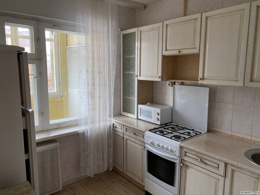 2-комнатная квартира, ул. Гвардейская, 1А, 750 рублей: фото 1