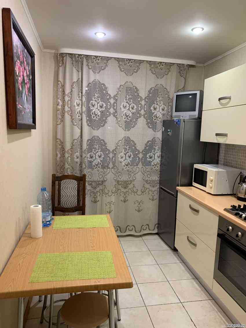 2-комнатная квартира, ул. Рабкоровская, 21, 955 рублей: фото 1