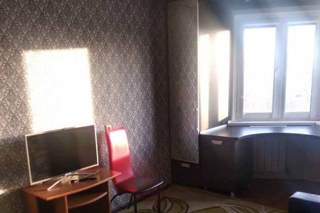 1-комнатная квартира, Гризодубовой ул., за 550 р.