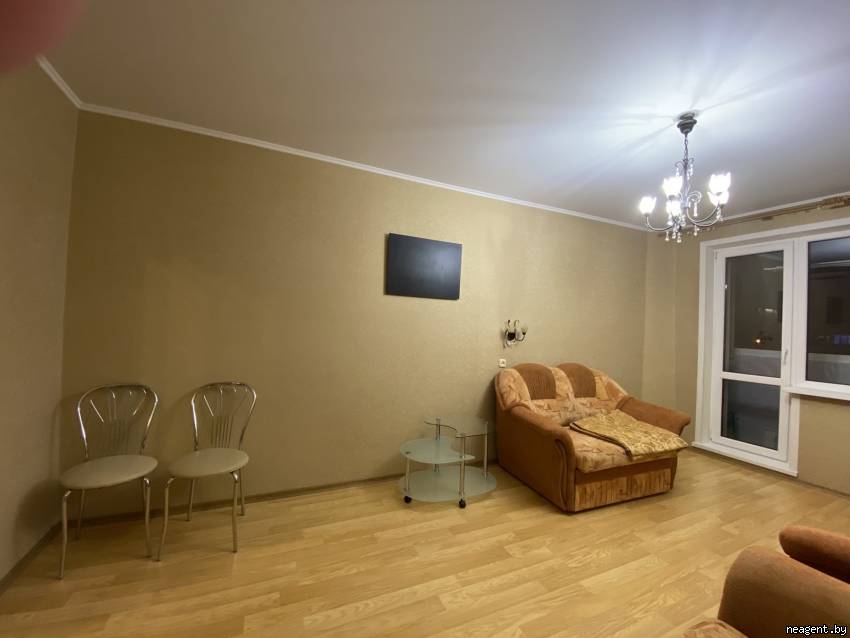1-комнатная квартира, Есенина, 11, 650 рублей: фото 1