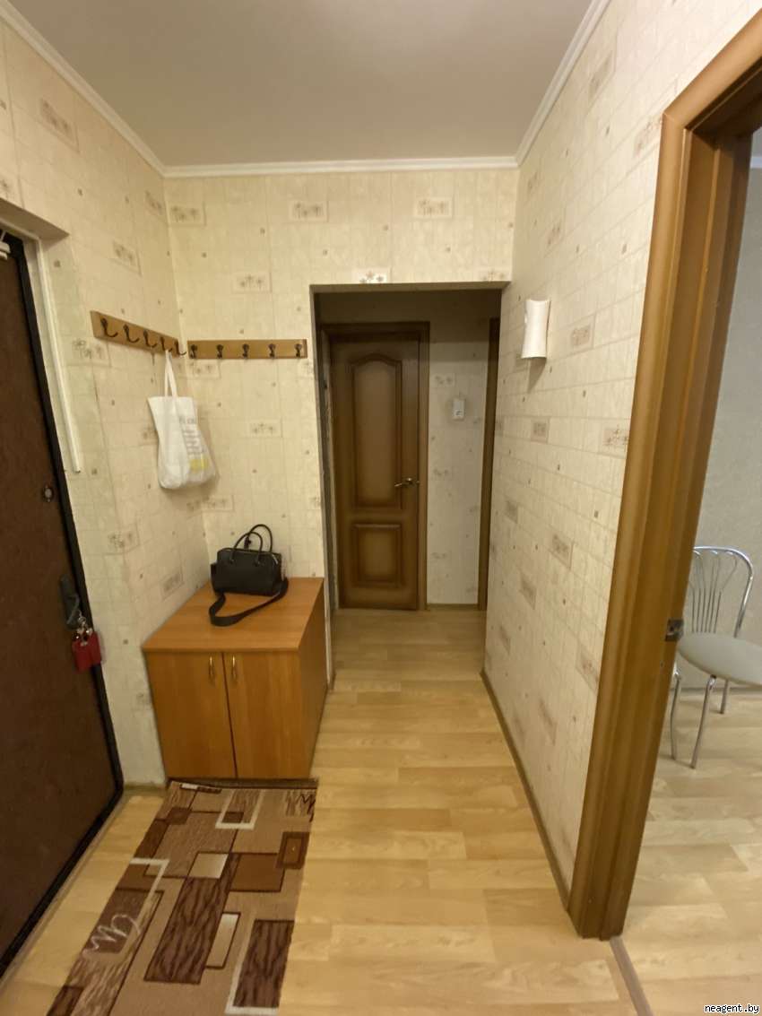 1-комнатная квартира, Есенина, 11, 650 рублей: фото 3