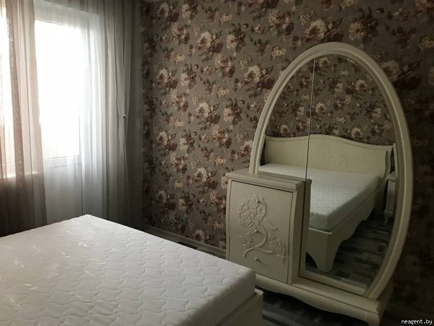 3-комнатная квартира, ул. Чкалова, 1/2, 1450 рублей: фото 1