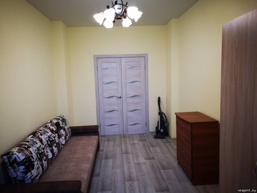 2-комнатная квартира, ул. Олега Кошевого, 1, 800 рублей: фото 3