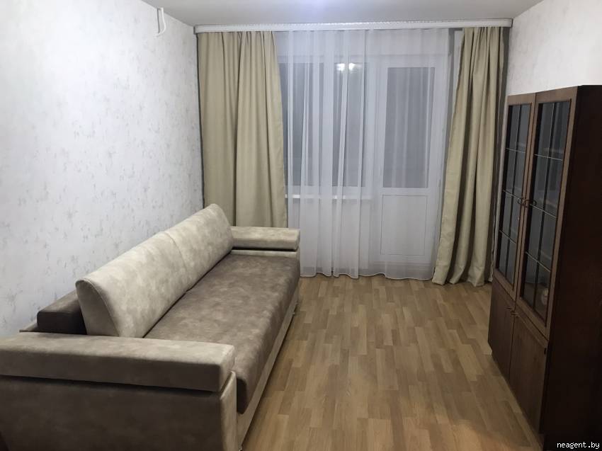 2-комнатная квартира, ул. Радужная, 8/2, 1000 рублей: фото 1