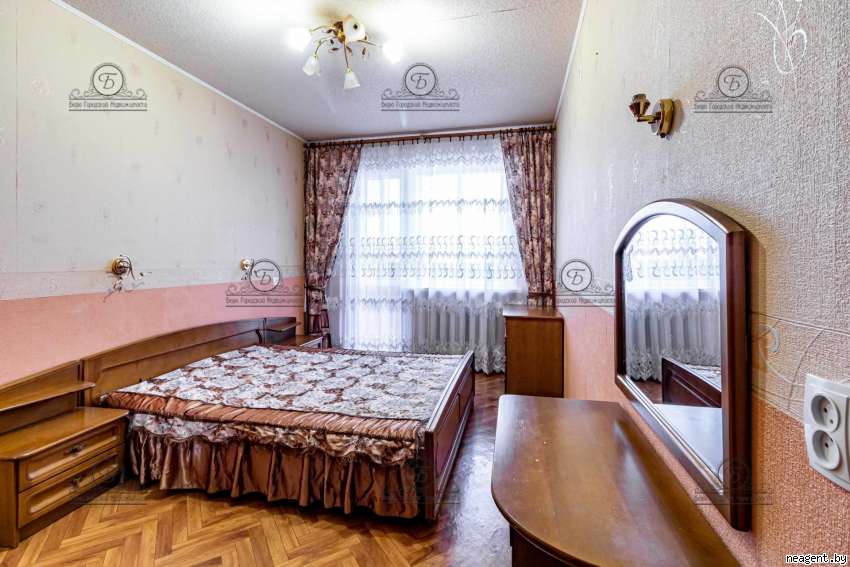 3-комнатная квартира, ул. Космонавтов, 3/6, 1053 рублей: фото 3