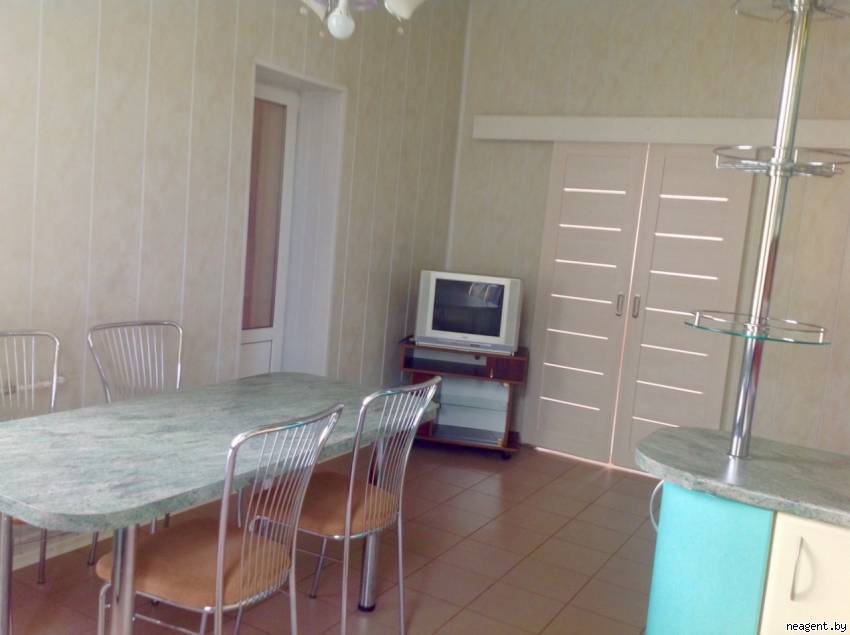 2-комнатная квартира, Каштановая, 6, 800 рублей: фото 3
