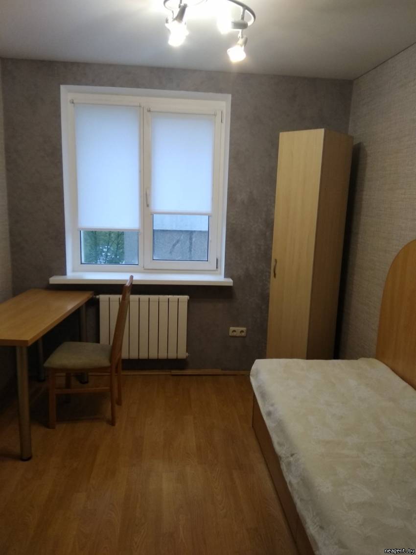 3-комнатная квартира, ул. Пономаренко, 34, 1078 рублей: фото 1
