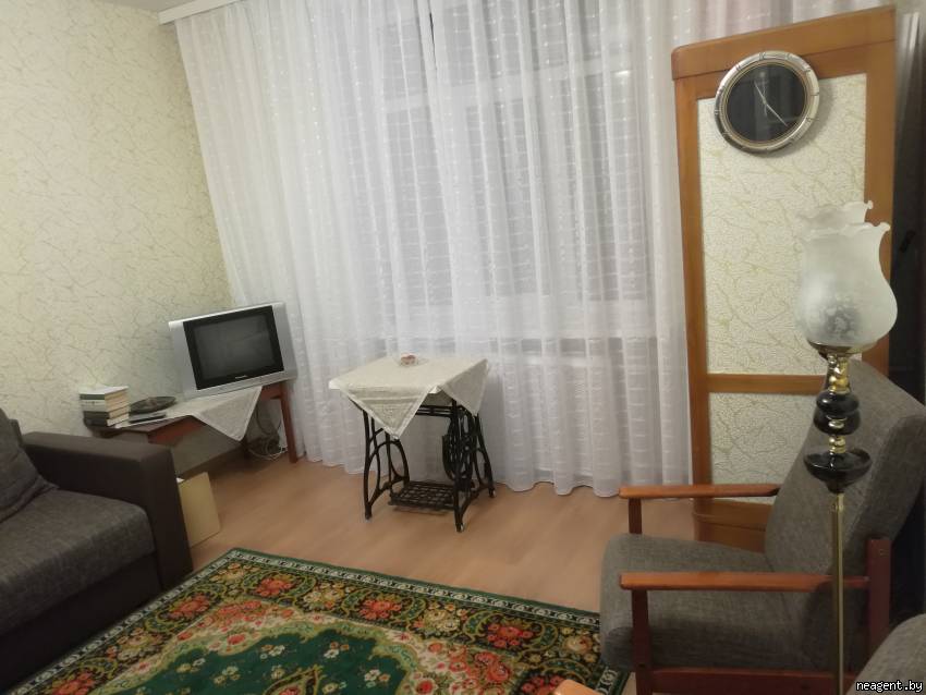 1-комнатная квартира, ул. Розы Люксембург, 109/А, 640 рублей: фото 2