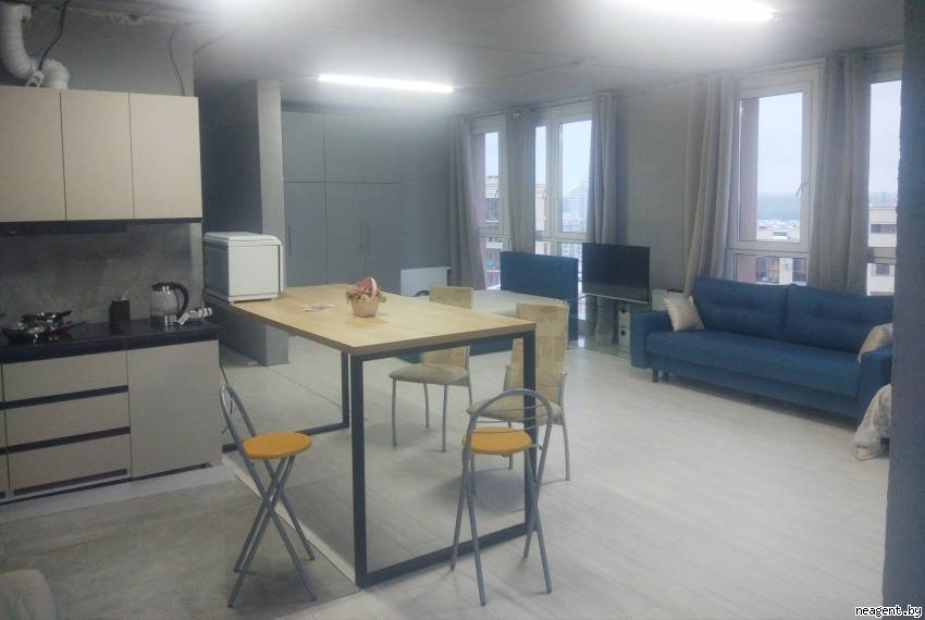 2-комнатная квартира, ул. Макаенка, 12/К, 1290 рублей: фото 1