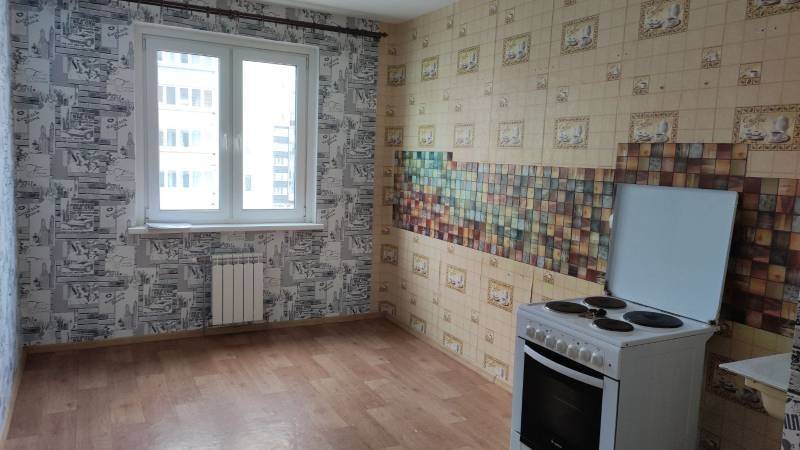 3-комнатная квартира, набережная, 55/б, 700 рублей: фото 3