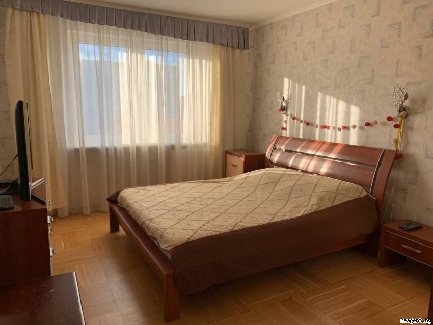3-комнатная квартира, ул. Левкова, 14, 1135 рублей: фото 1