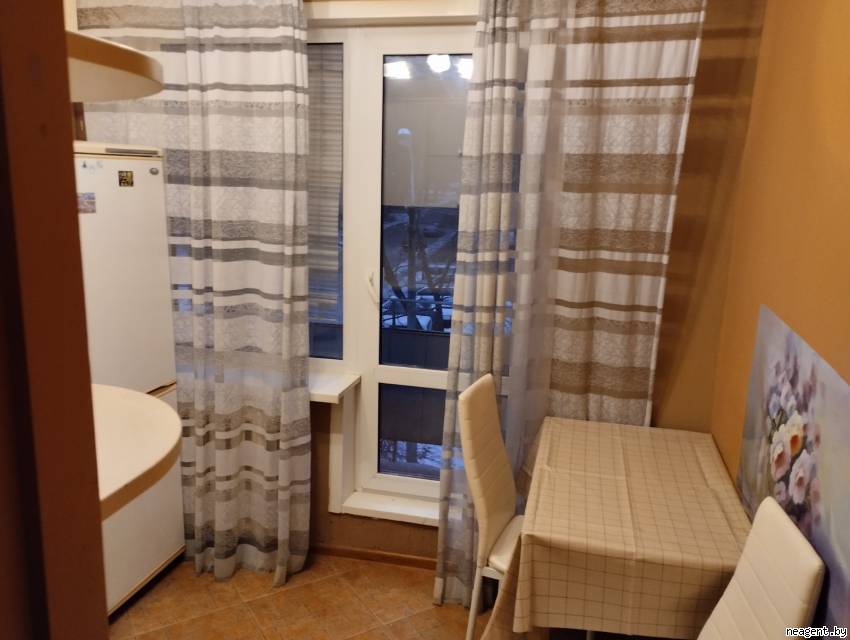 1-комнатная квартира, ул. Садовая, 4, 700 рублей: фото 2