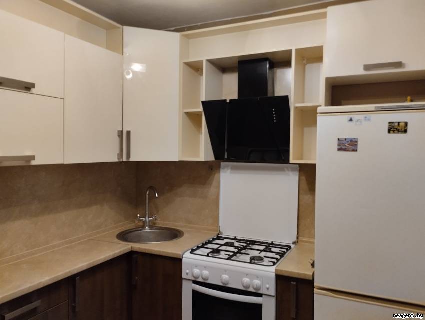 1-комнатная квартира, ул. Садовая, 4, 700 рублей: фото 1
