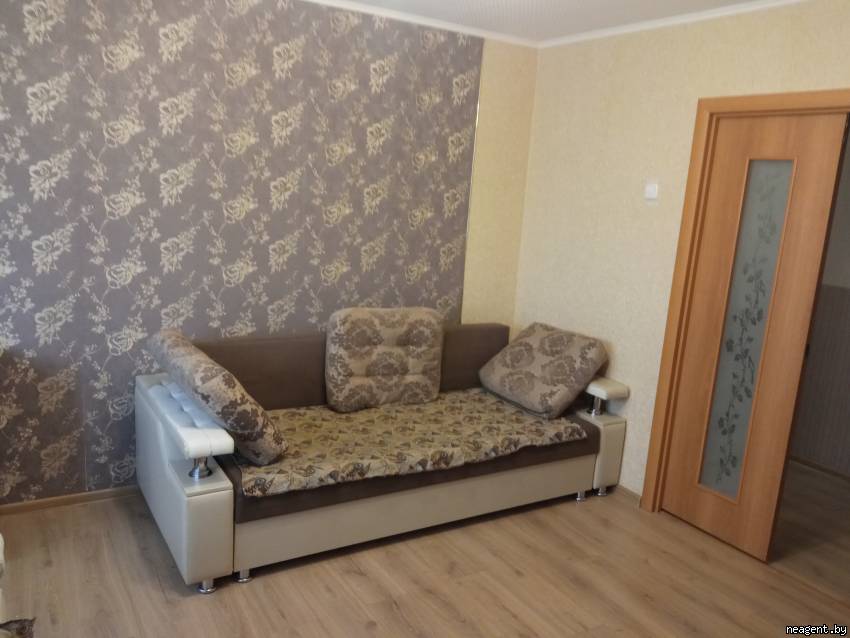 1-комнатная квартира, ул. Олега Кошевого, 33, 450 рублей: фото 2