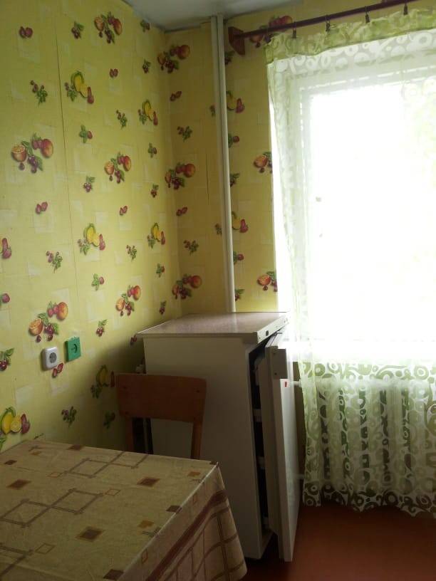 2-комнатная квартира, Космонавтов, 5, 250 рублей: фото 4