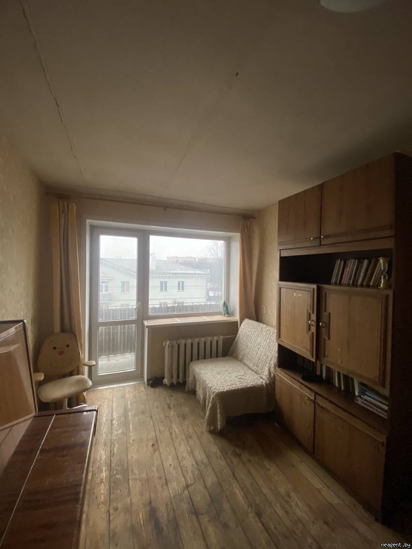 1-комнатная квартира, Уральская, 12, 400 рублей: фото 4