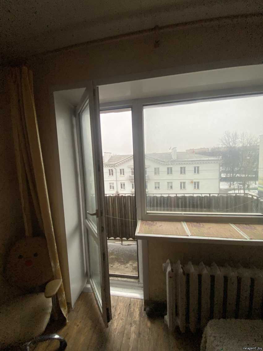 1-комнатная квартира, Уральская, 12, 400 рублей: фото 7