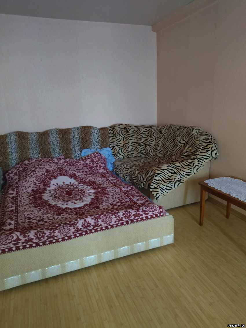 Комната, ул. Асаналиева, 24, 360 рублей: фото 2