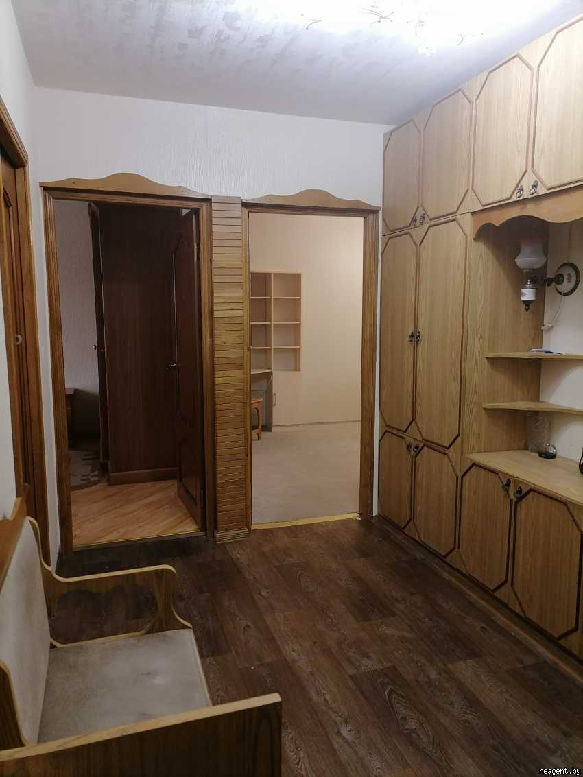 2-комнатная квартира, ул. Алеся Бачило, 5, 700 рублей: фото 1