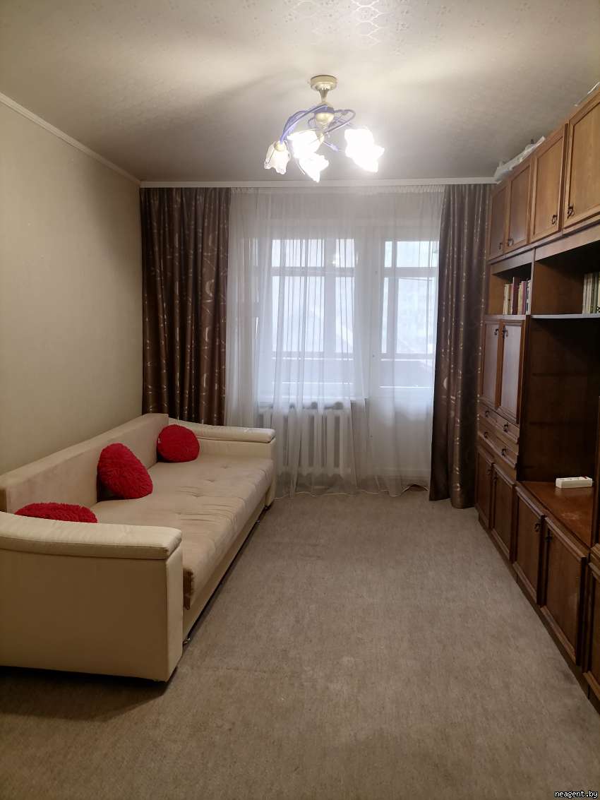 2-комнатная квартира, ул. Алеся Бачило, 5, 700 рублей: фото 4