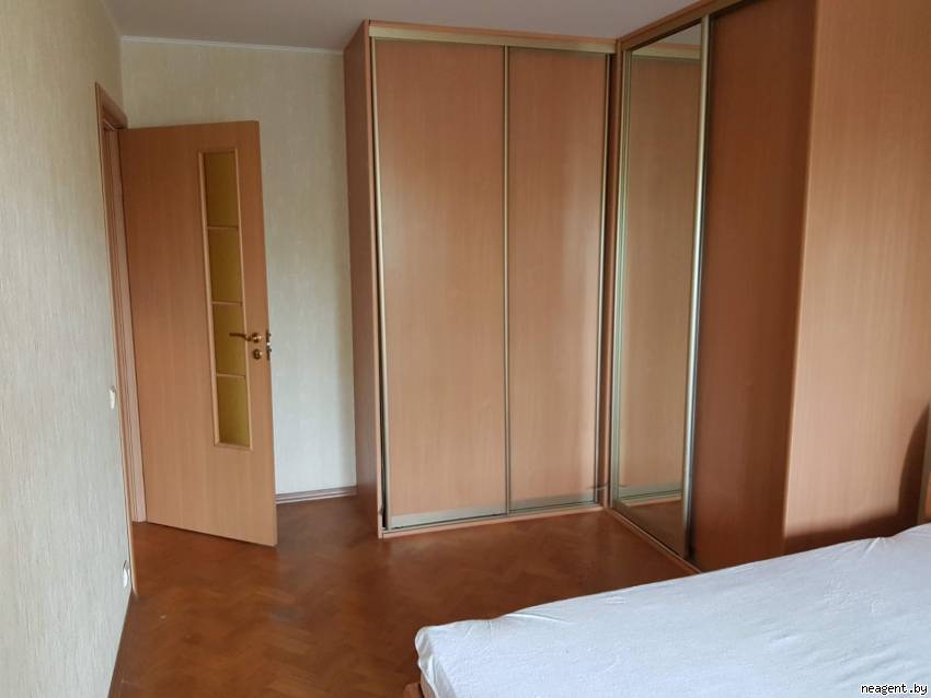 3-комнатная квартира, Новгородская, 9, 908 рублей: фото 4